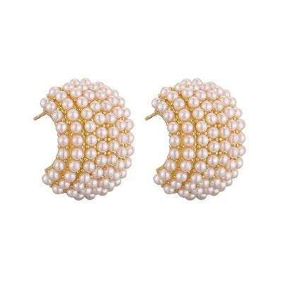 Classic pearl earrings