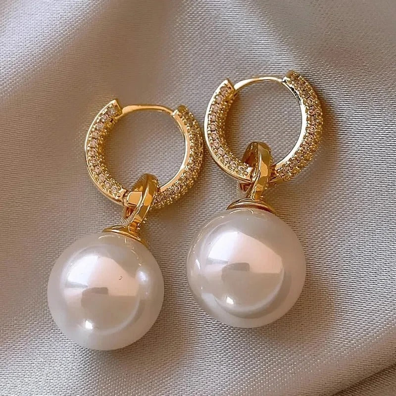 Elegant pearl earrings