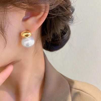 Vintage pearls Earrings by Aeri