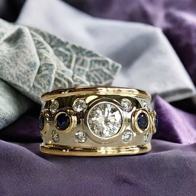 Vintage 18k Gold Ring with Zirconia